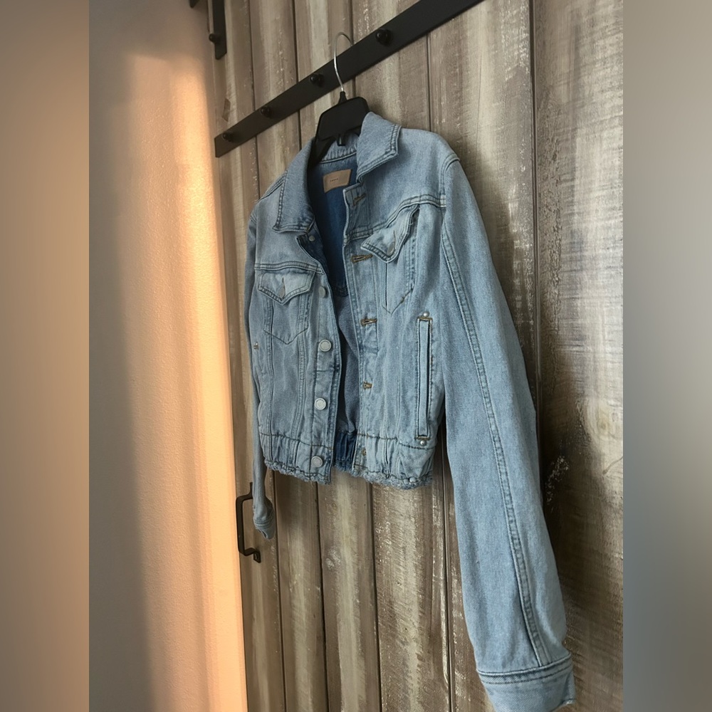 BLANKNYC Cropped Elastic Waist Denim Bomber Trucker Jacket, XS - Picture 6 of 10